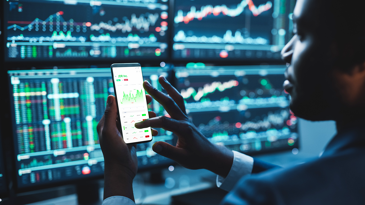 Mais um conjunto de informações na Calculadora FTRADER: Doc_Emissão